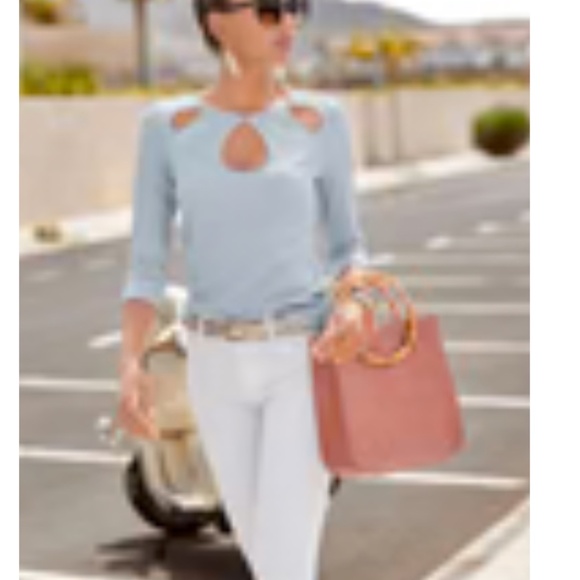 Venus  Cut Out Top - Picture 3 of 4